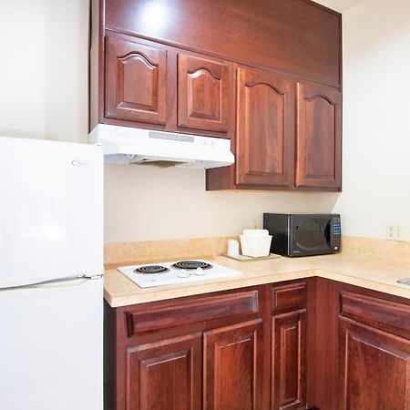 Oyo Townhouse Clute Lake Jackson Zewnętrze zdjęcie