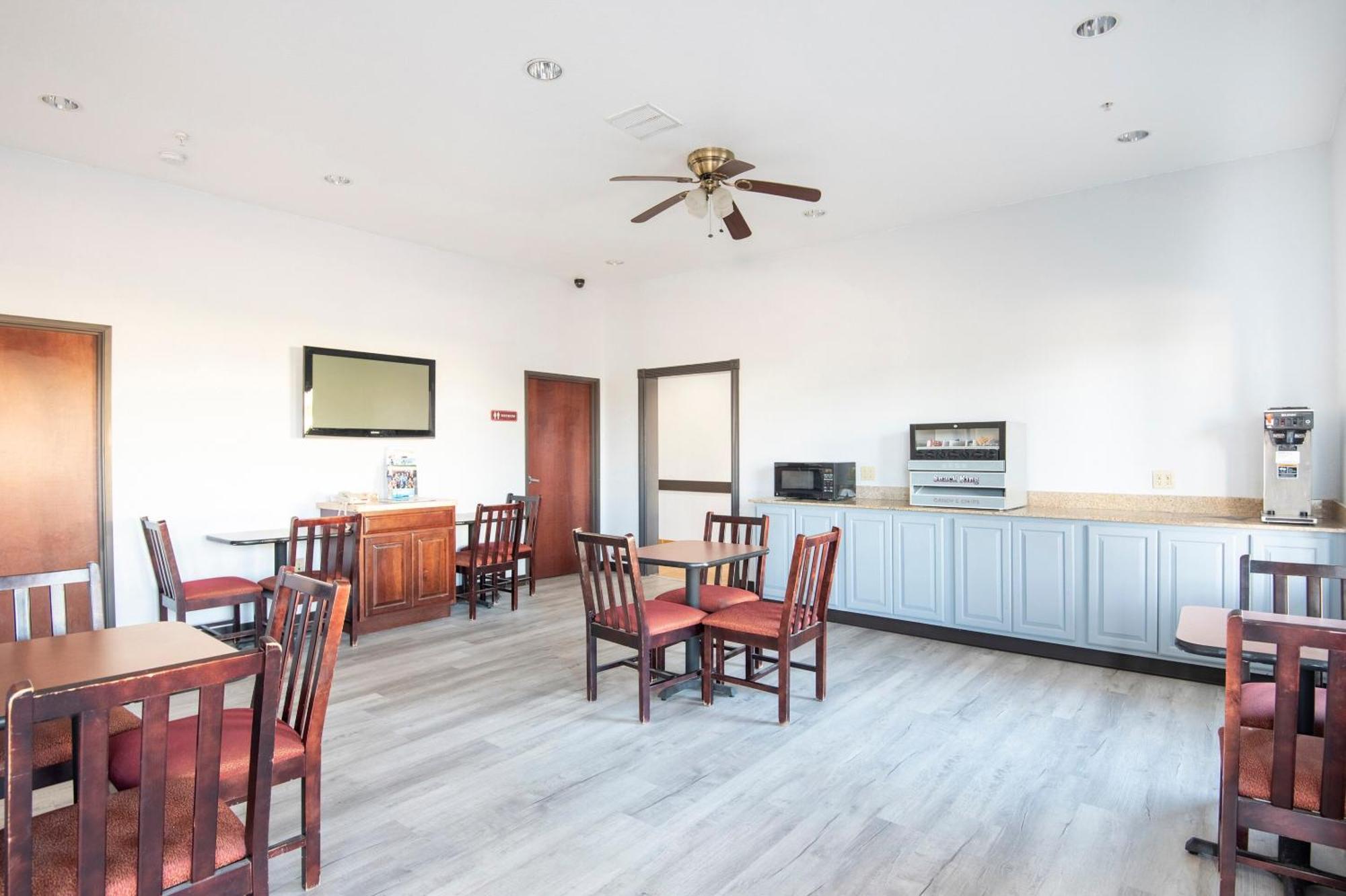 Oyo Townhouse Clute Lake Jackson Zewnętrze zdjęcie
